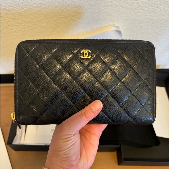 CONSIGNED Chanel Zip around Wallet - Picture 9 of 13